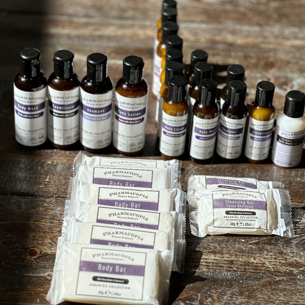 PHARMACOPIA Organ Oil Collection Amenity 26pcs Set -  Cruelty Free and Vegan